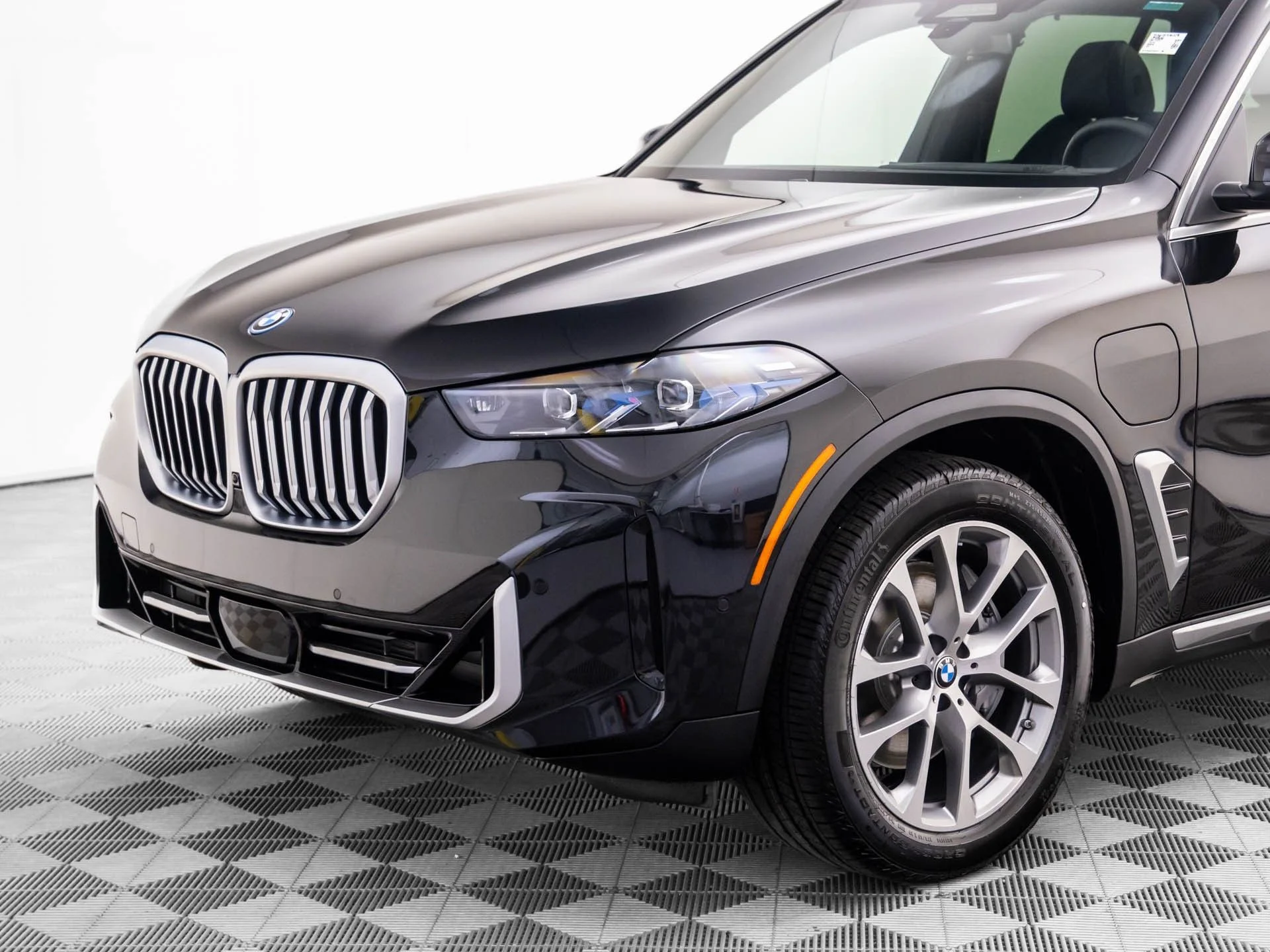 New 2026 Black BMW xDrive50e image 36