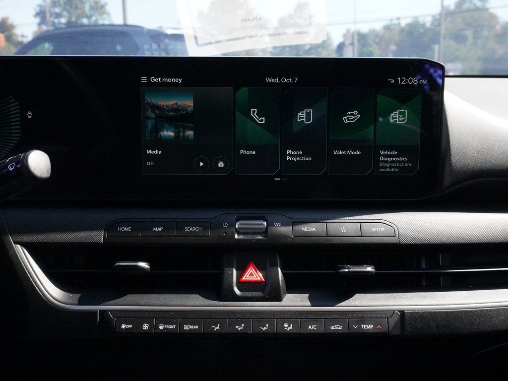 Used 2025 Black Kia LXS image 41