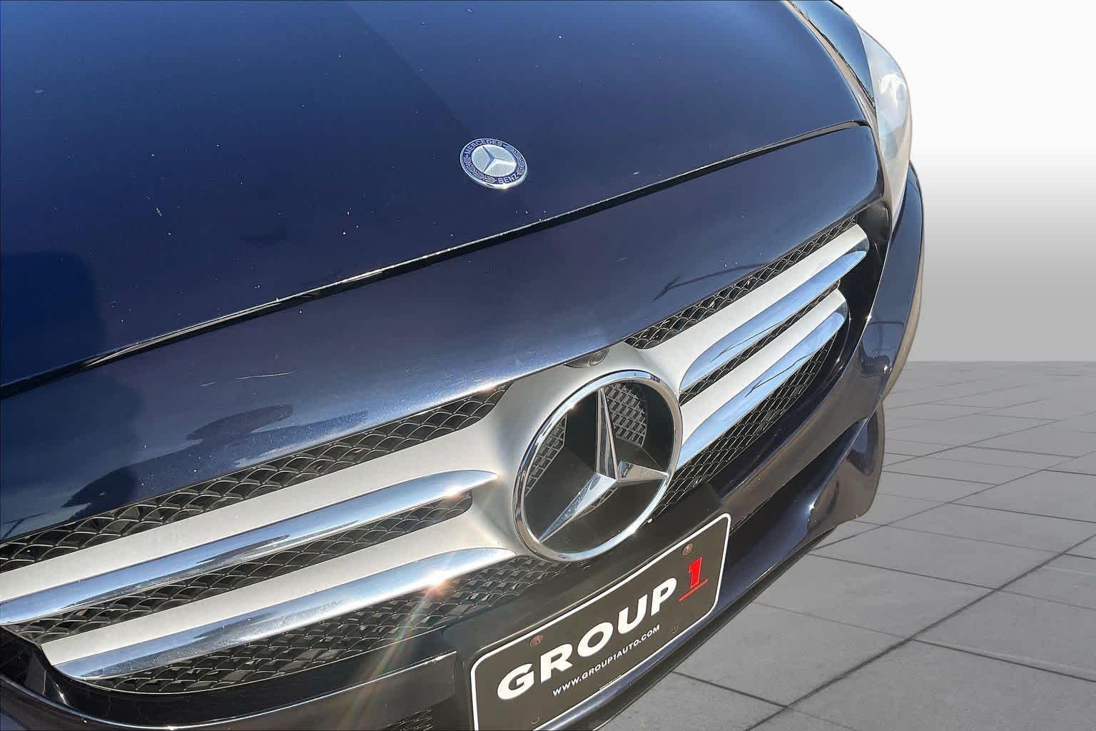 Used 2016 Lunar Blue Metallic Mercedes-Benz C 300 image 24