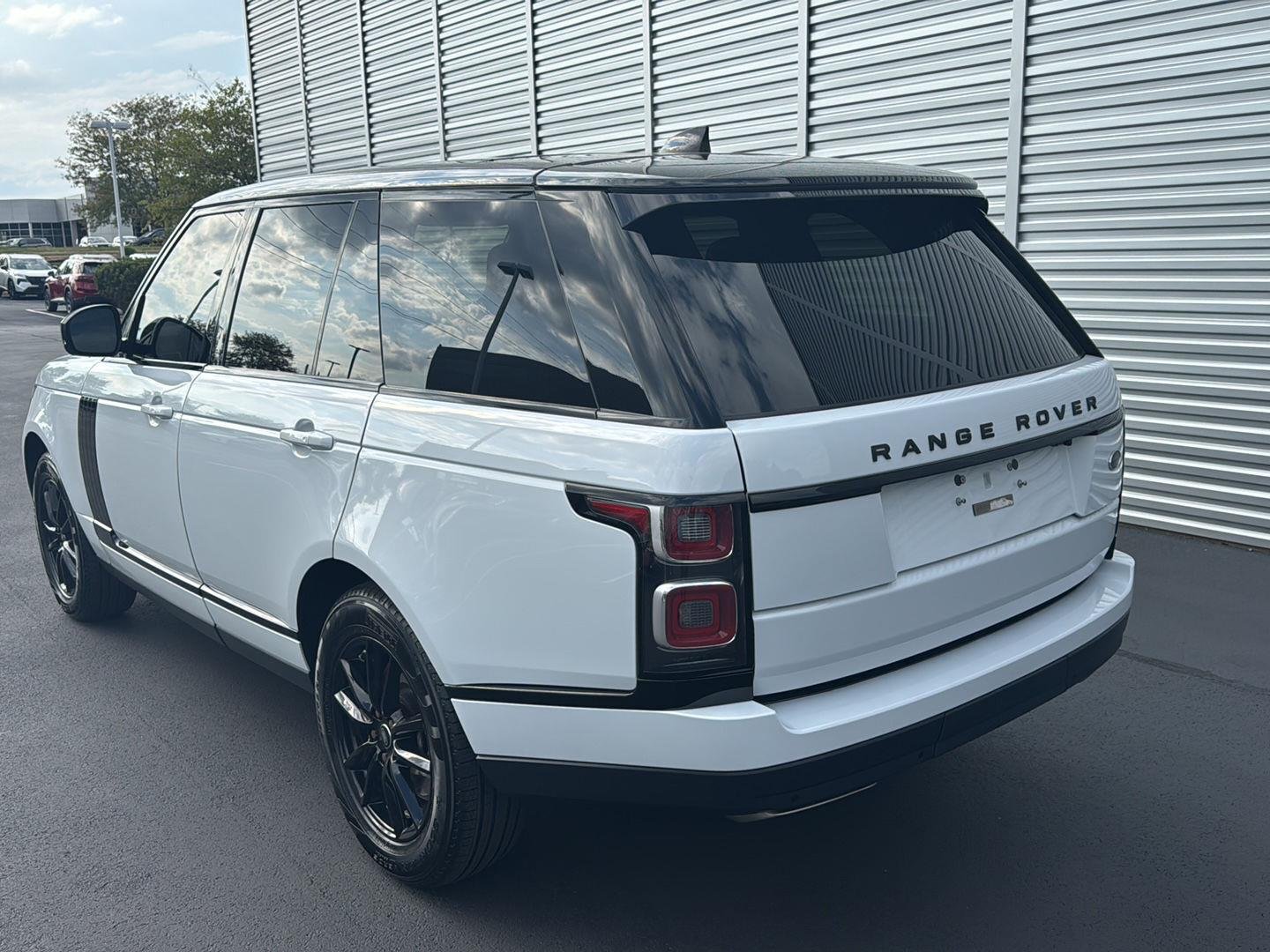 Used 2020 Yulong White Metallic Land Rover 4DR 4WD V6 SC SWB image 18
