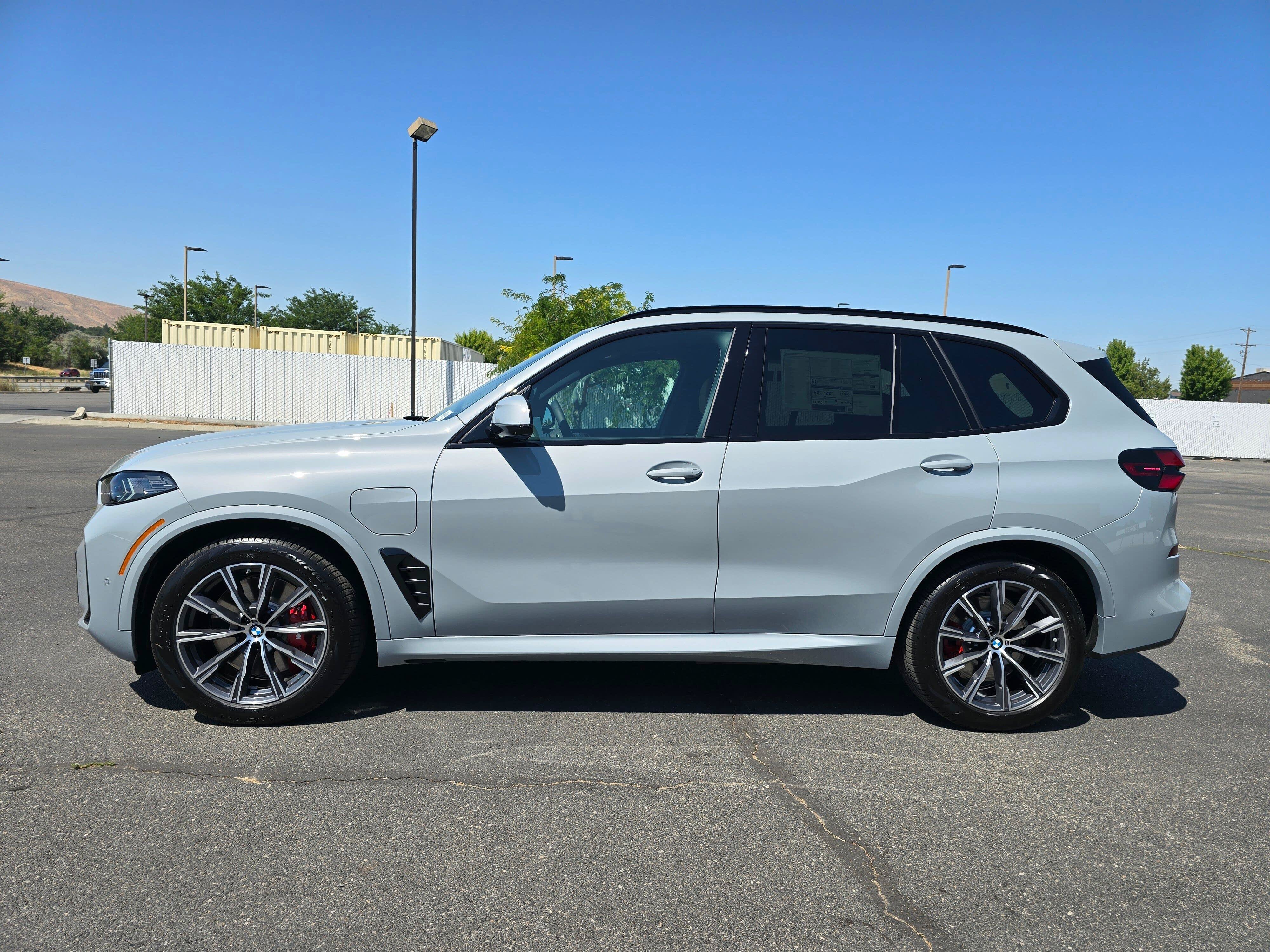 New 2026 Brooklyn Grey Metallic BMW xDrive50e image 3