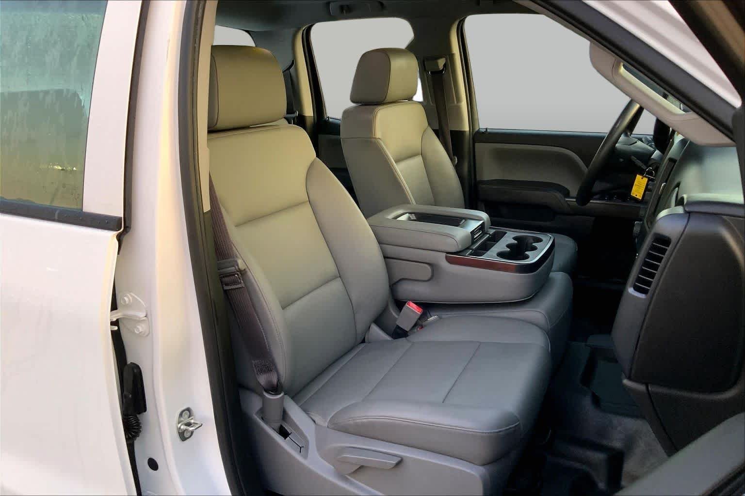 Used 2017 Summit White Chevrolet Work Truck image 9