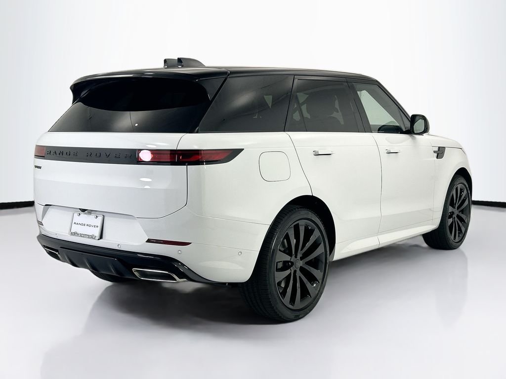 New 2026 Fuji White Land Rover Dynamic SE image 5