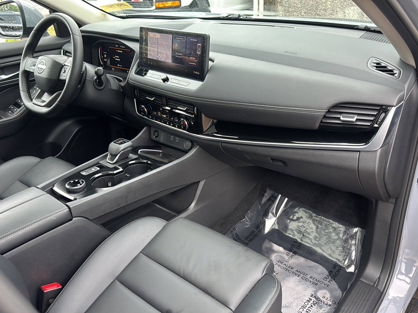 2025 Nissan Rogue SL - Photo 11