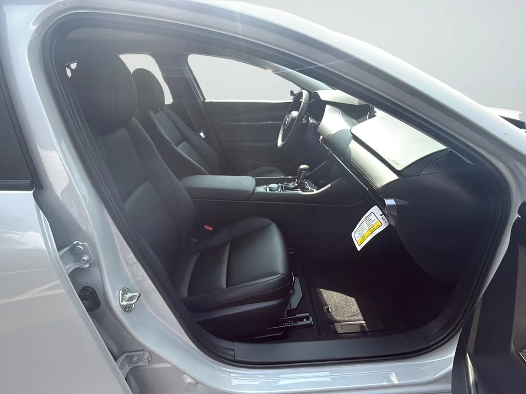 New 2026 White Mazda 2.5 S Select Sport image 9