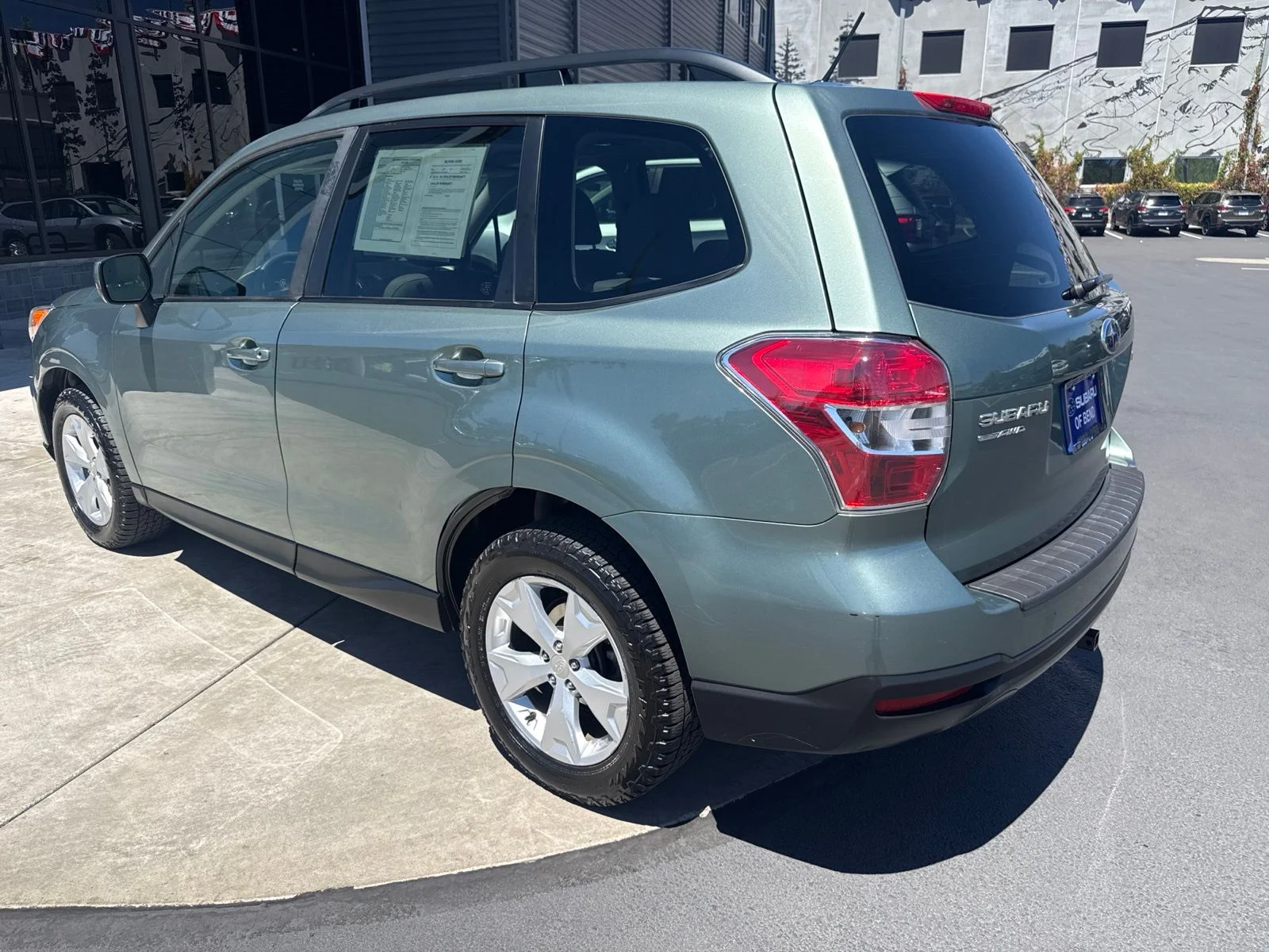 Used 2015 Green Metallic Subaru 2.5i Premium image 7
