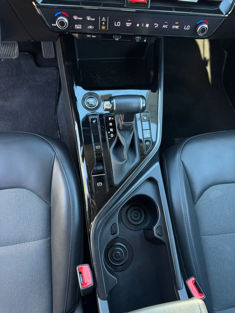 Used 2023 White Kia EX image 20