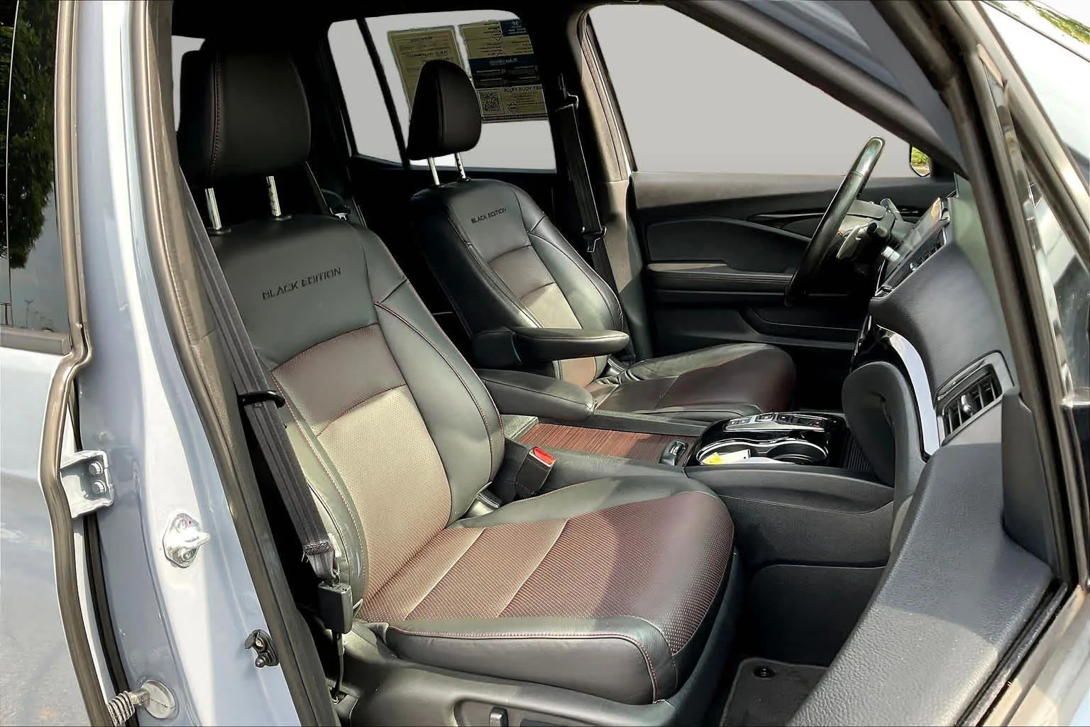 Used 2022 Sonic Gray Pearl Honda Black Edition image 9