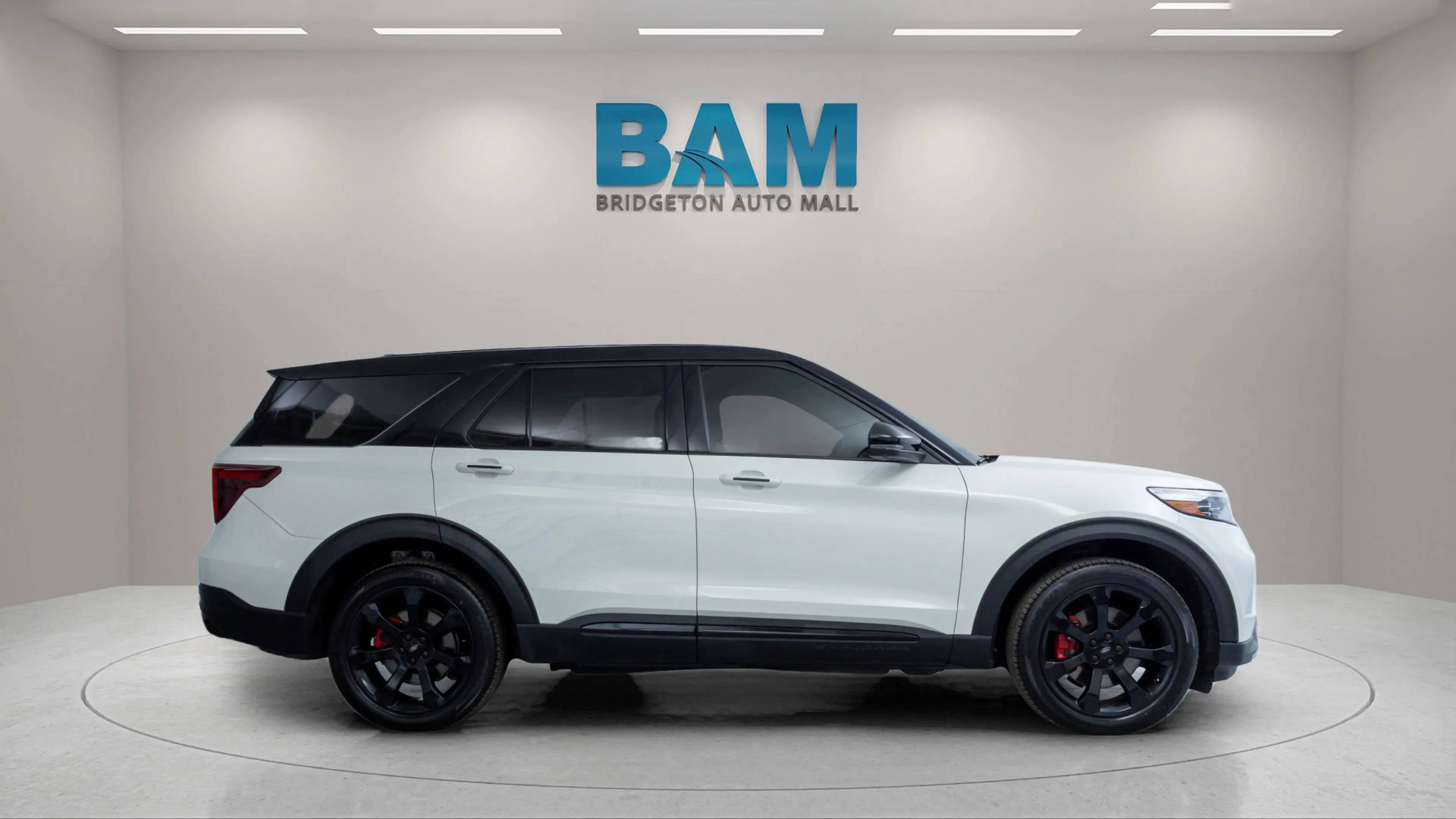 Used 2022 STAR WHITE METT Ford ST image 8