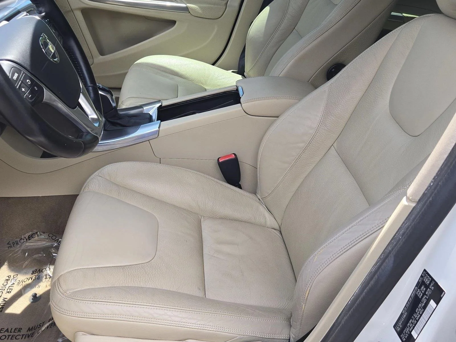 Used 2014 Ice White Volvo T5 Premier image 15