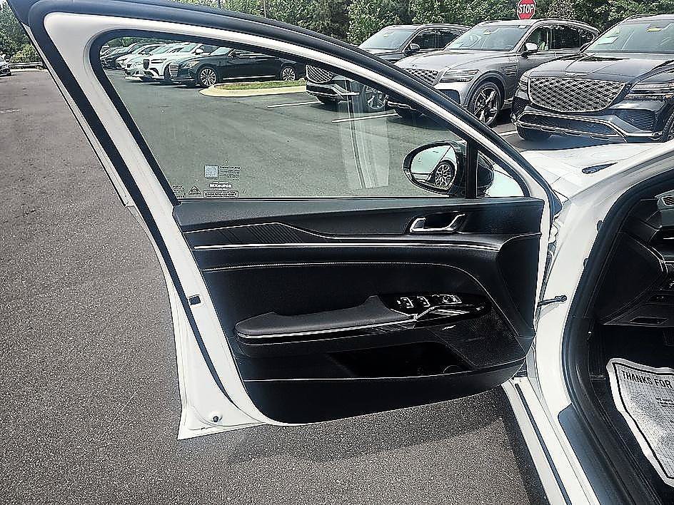 Used 2026 Snow White Pearl Kia GT-Line image 11