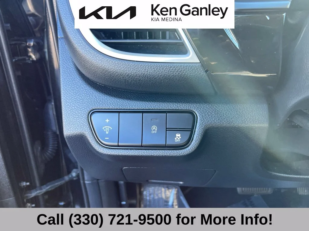 Certified Used 2025 Black Kia S image 27