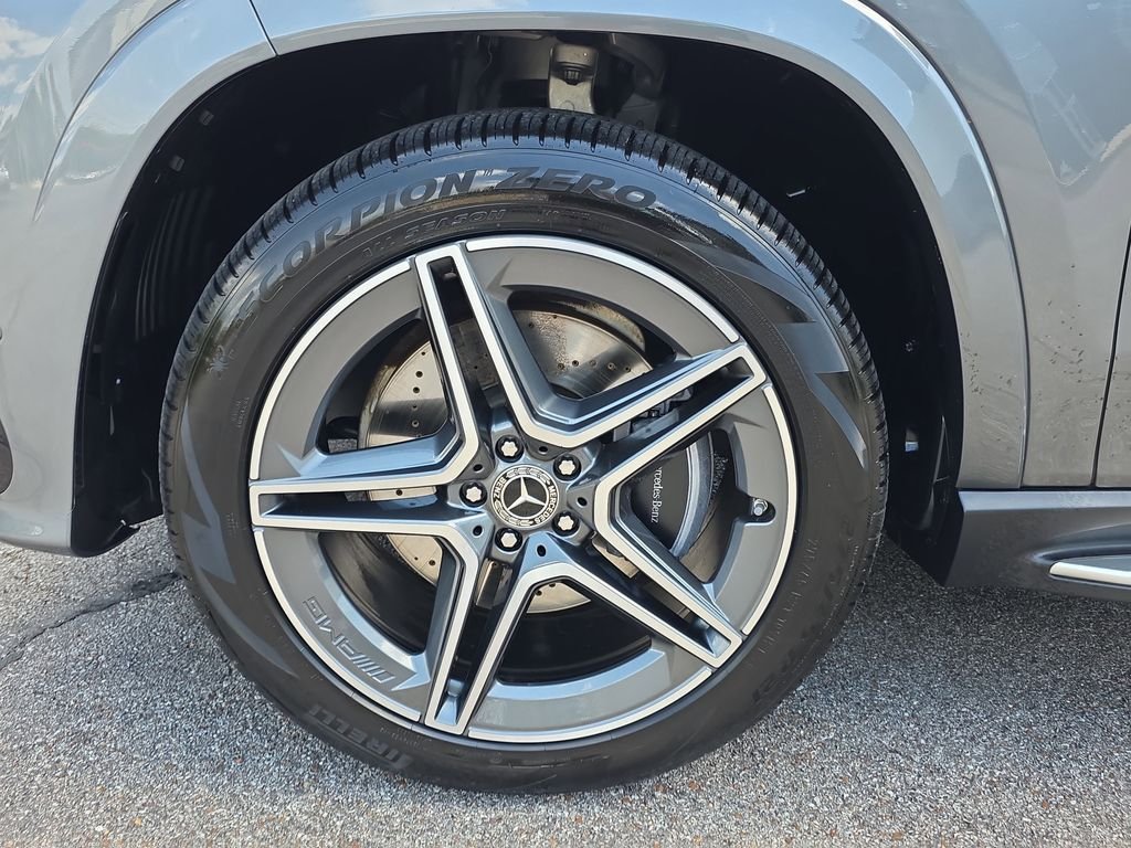 Certified Used 2026 Gray Mercedes-Benz GLS 450 image 9