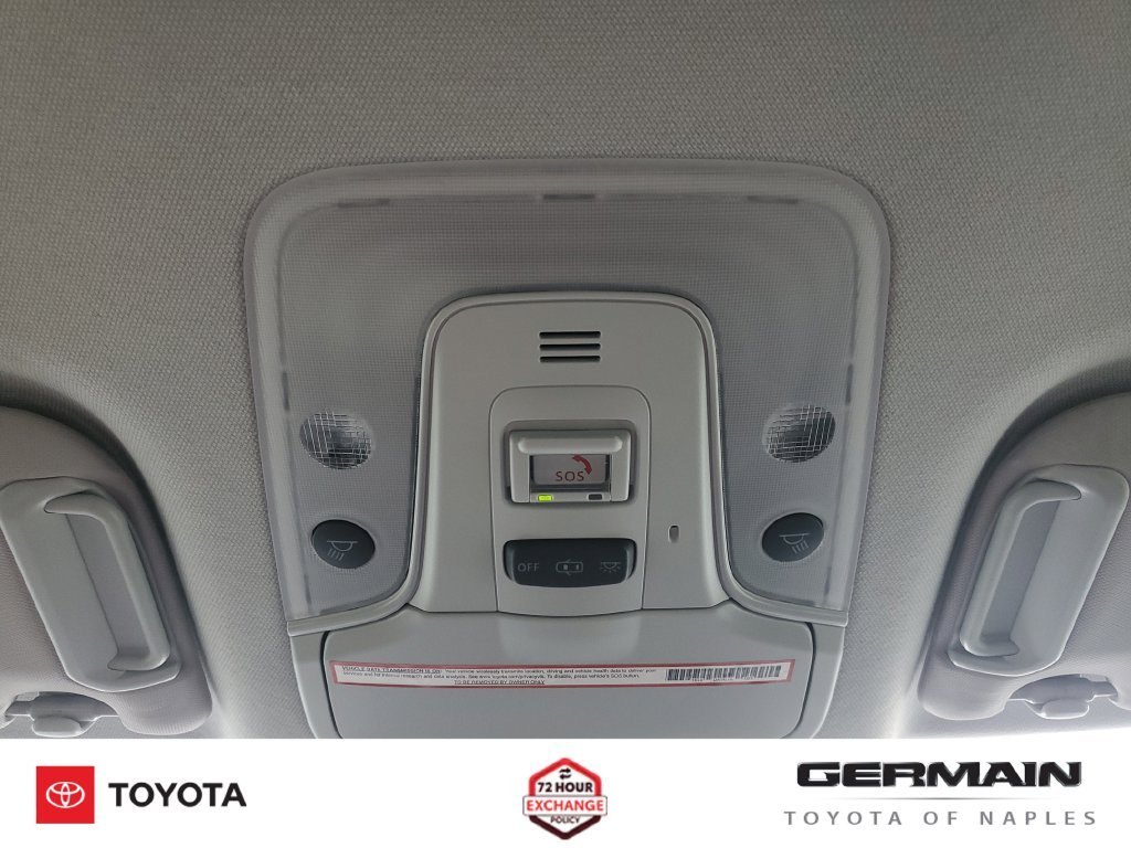 Certified Used 2022 Silver Toyota XLE image 34