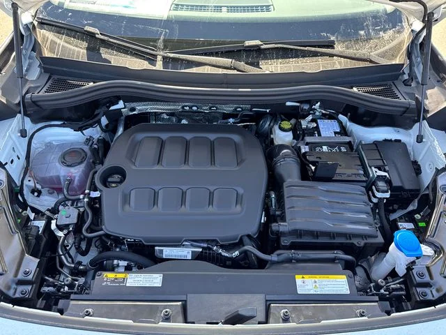 New 2026 Pure White Volkswagen 2.0T SE image 10