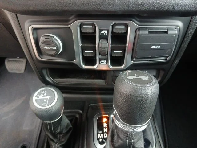 2025 Jeep Wrangler 4-Door Sport S - Photo 34