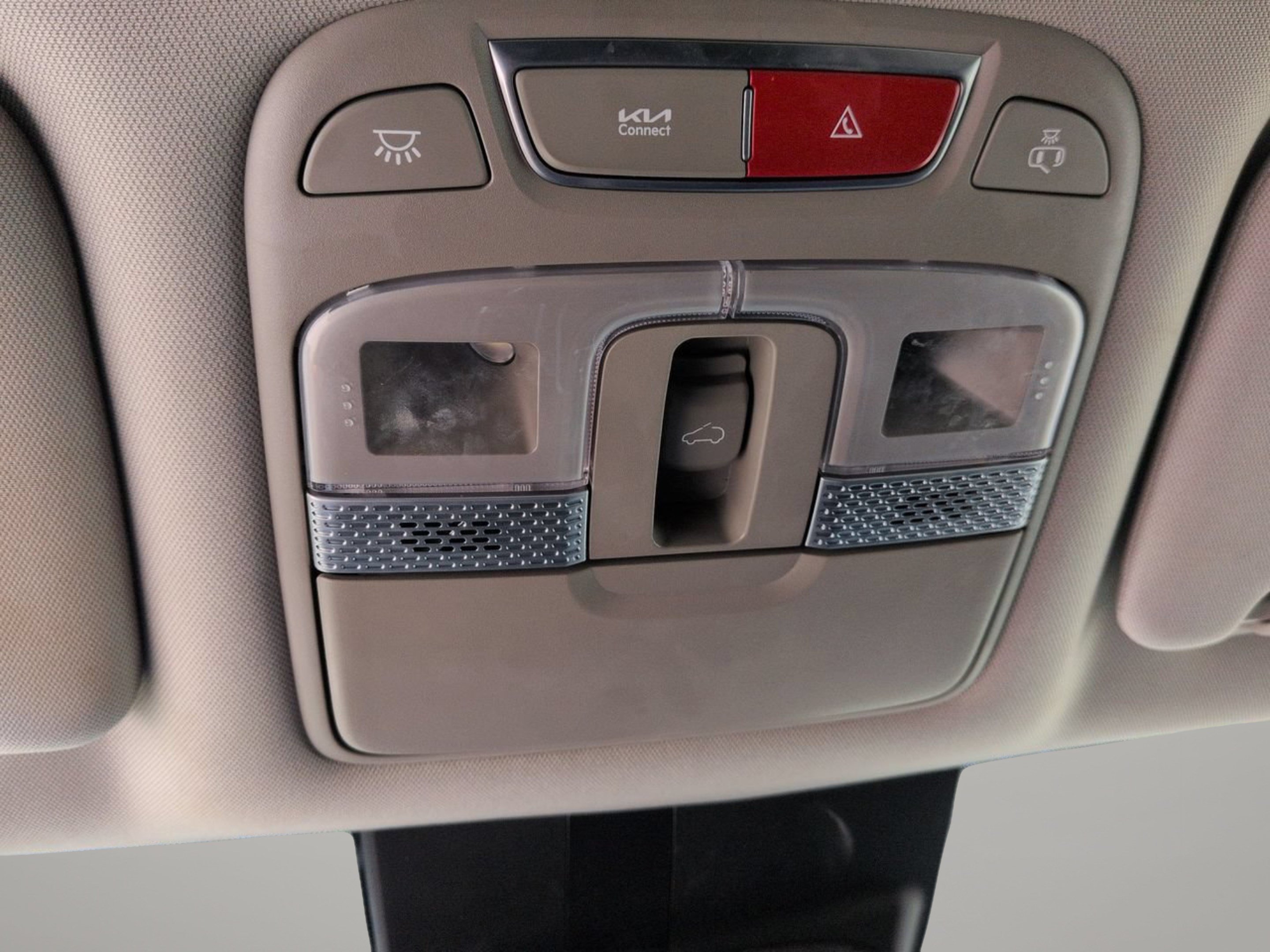 Used 2023 Gravity Gray Kia S image 25