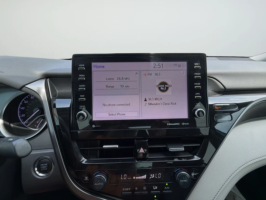 Used 2022 Silver Toyota XLE image 13