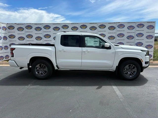 2026 Nissan Frontier SV Crew Cab 4X2 SWB's photo