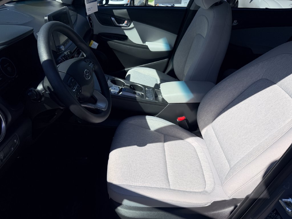 2023 Hyundai Kona EV SE - Photo 22