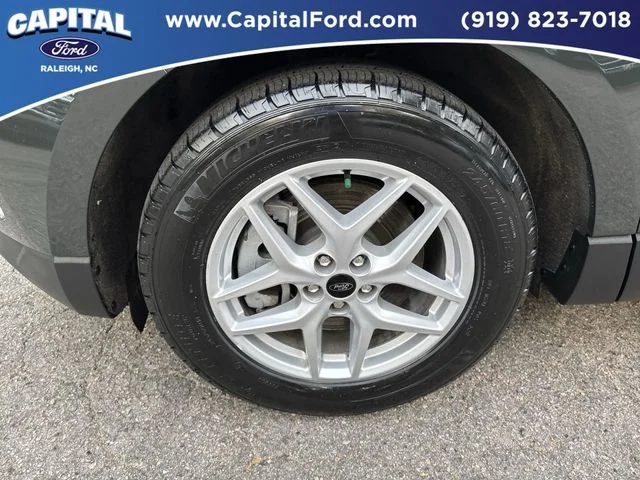 Used 2023 Green Ford SEL image 12