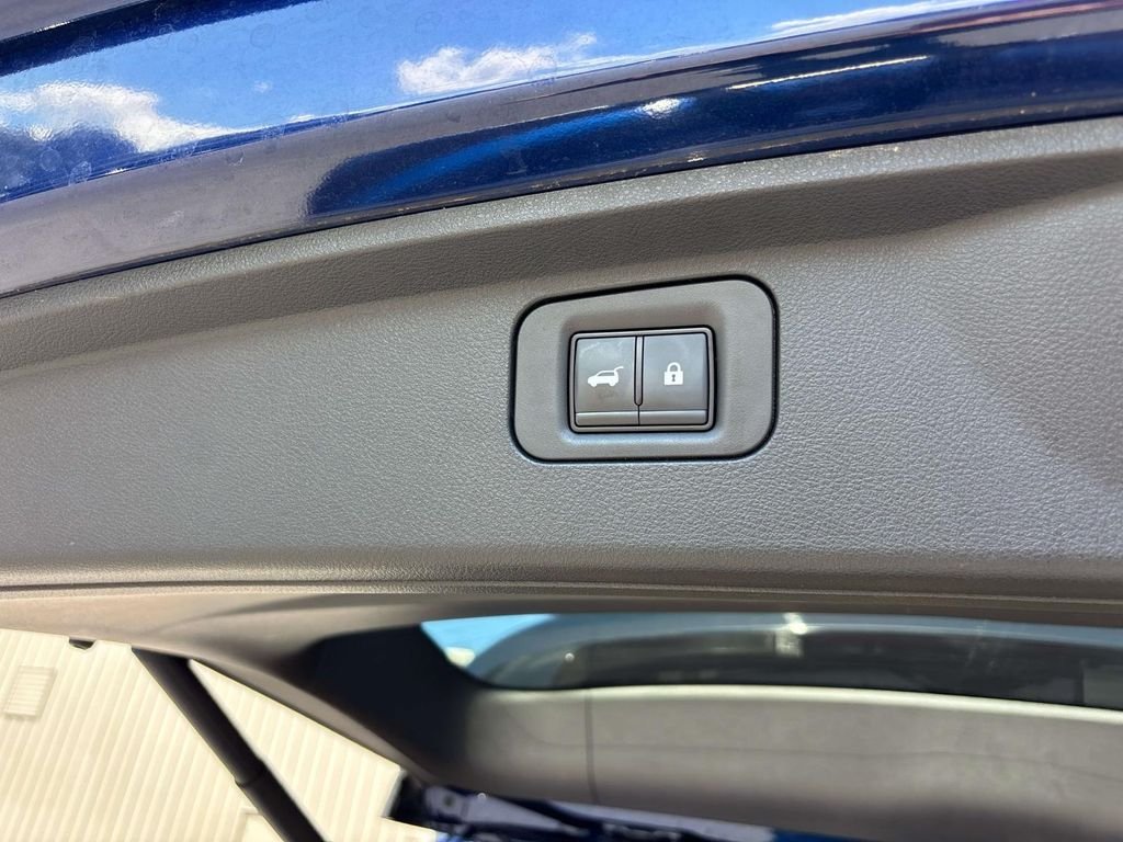 Certified Used 2025 Blue INFINITI SENSORY image 17