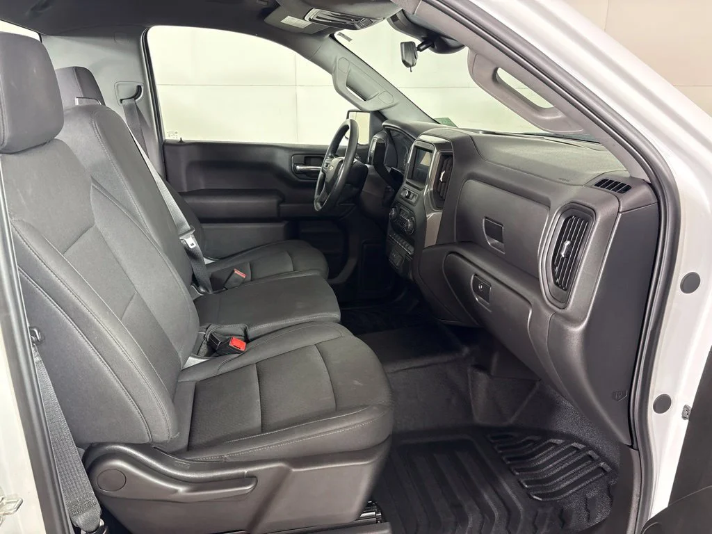 Used 2025 White Chevrolet WT image 12