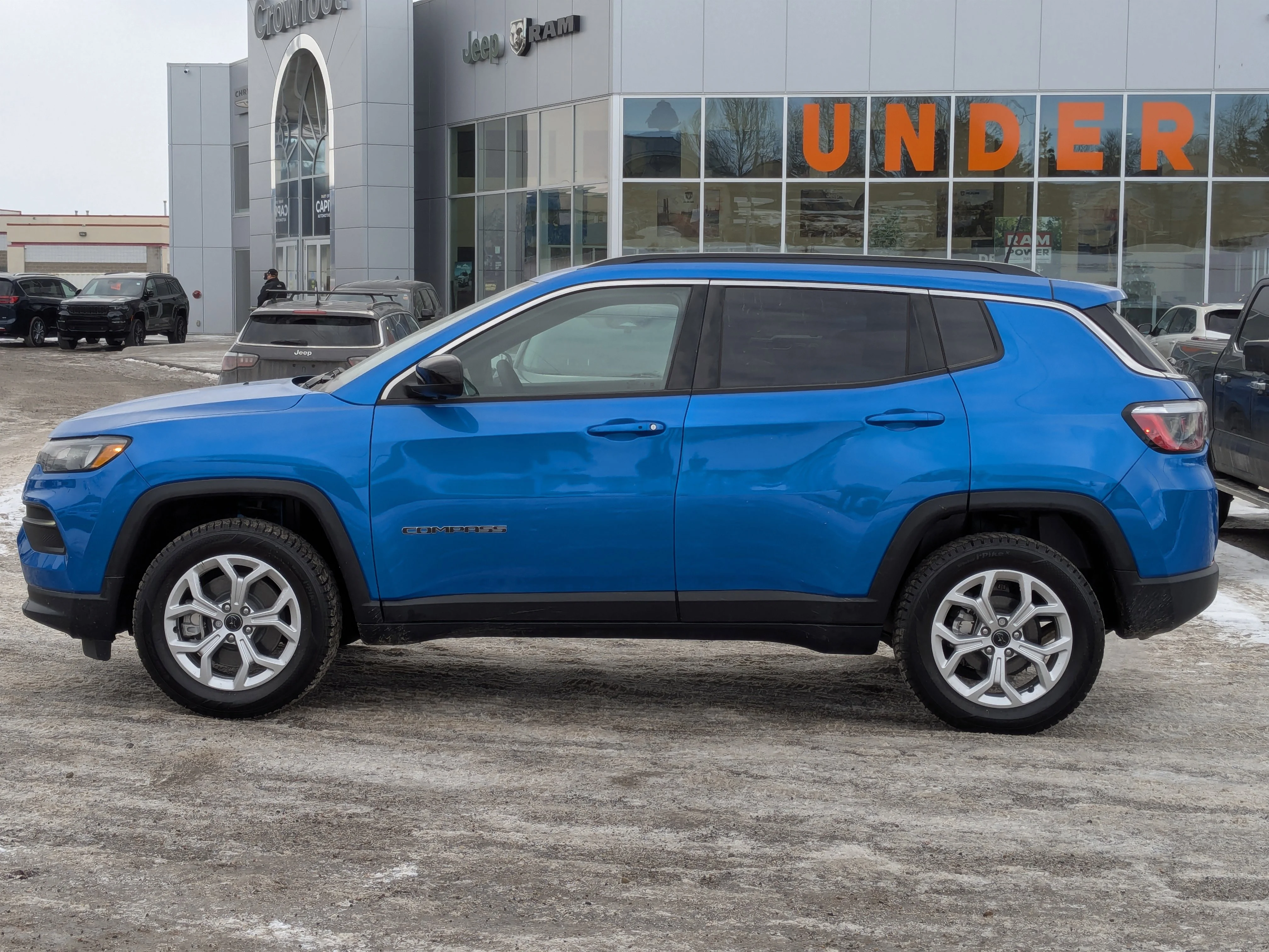 New 2025 Blue Jeep North - - 360 CAMERA SYSTEM - 10.1 INCH DISPLAY - ADAPTIVE CRUISE & TONS MORE! image 5