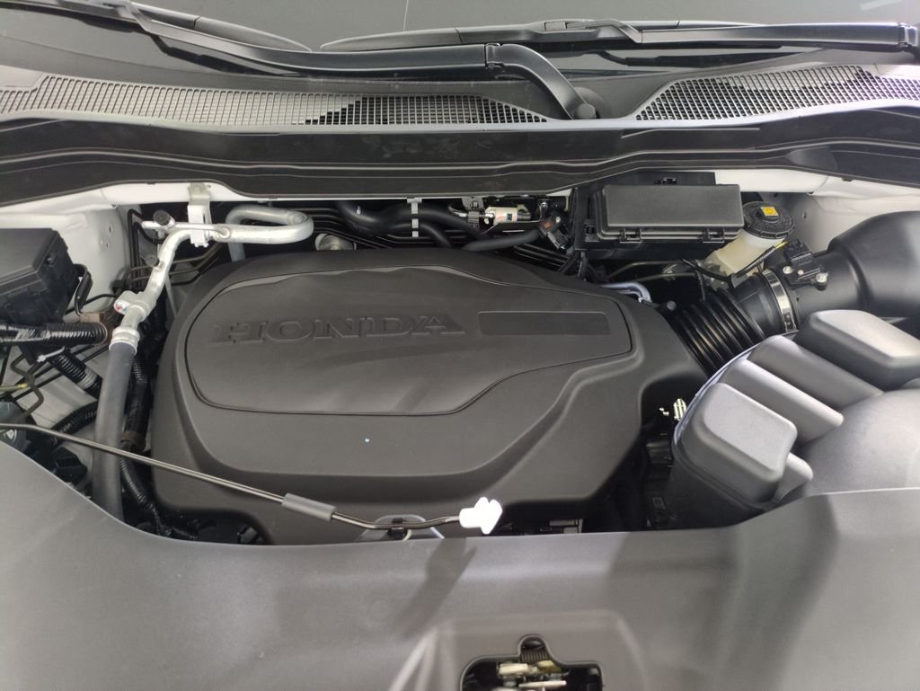 New 2026 Platinum White Pearl Honda Black Edition image 21