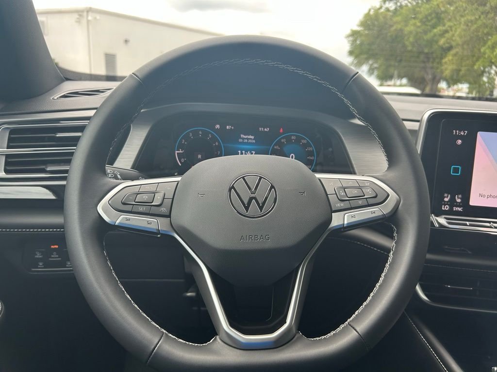 New 2026 White/off-white Volkswagen 2.0T SE w/Technology image 20