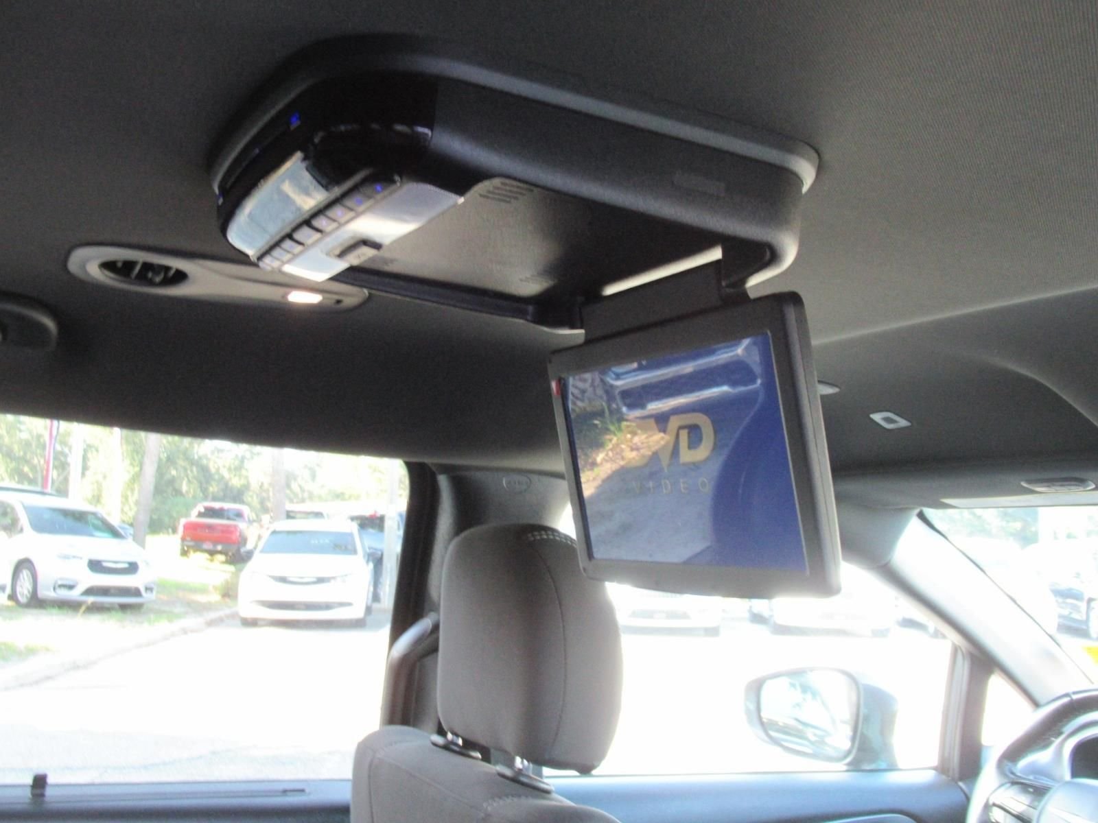 Used 2019 Gray Chrysler Touring Plus image 16