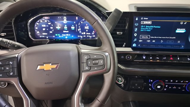 Used 2026 Summit White Chevrolet LTZ image 17