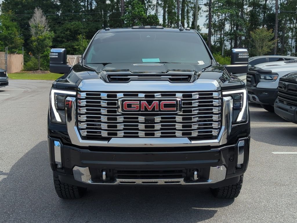Used 2025 Black GMC Denali image 9