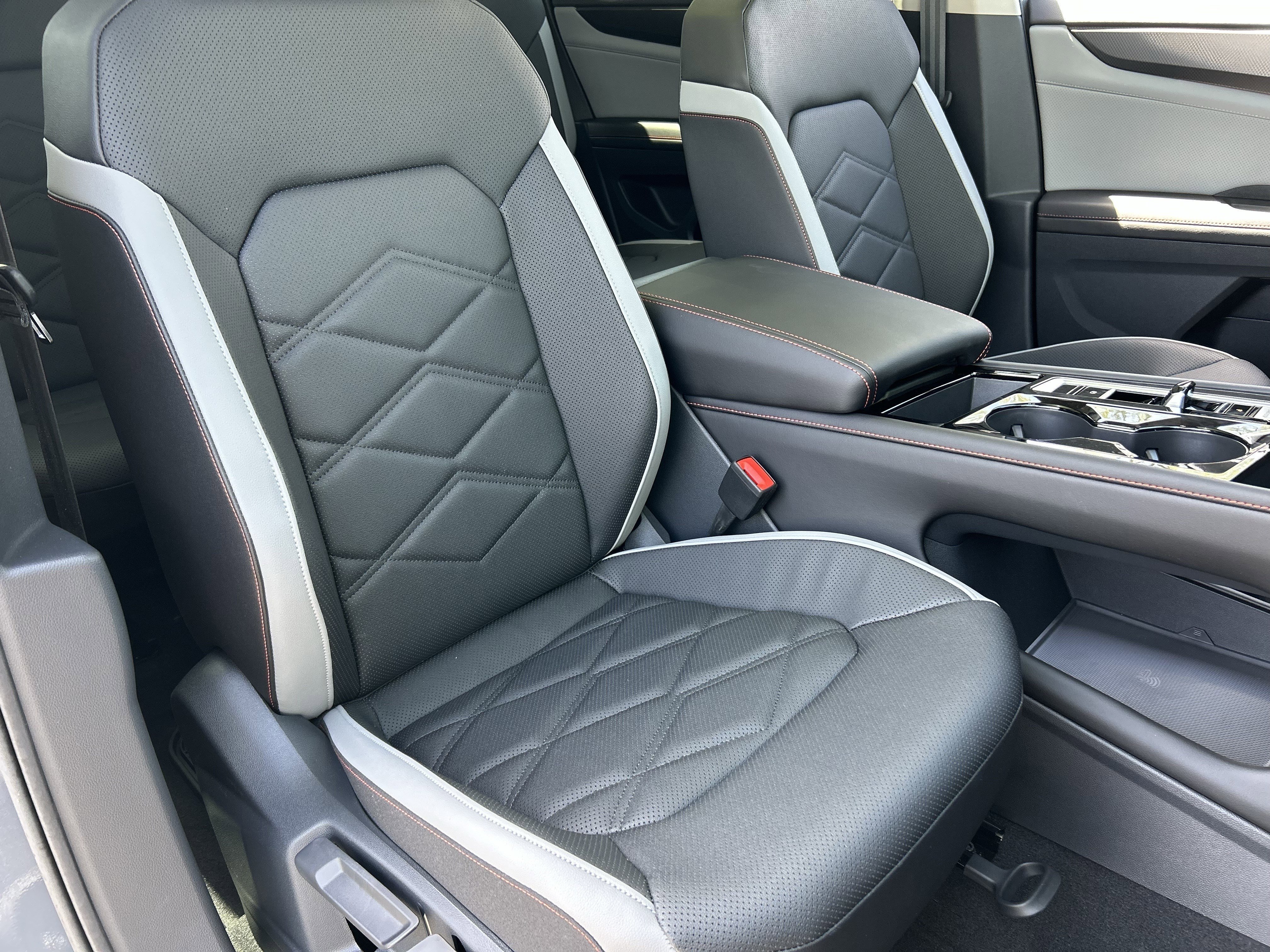 New 2026 Pure Gray Volkswagen 2.0T Peak Edition image 6