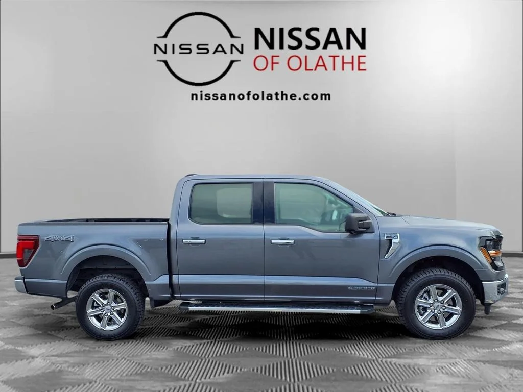 Used 2024 Gray Ford XLT image 29