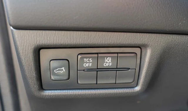 Used 2020 Black Mazda Touring image 22
