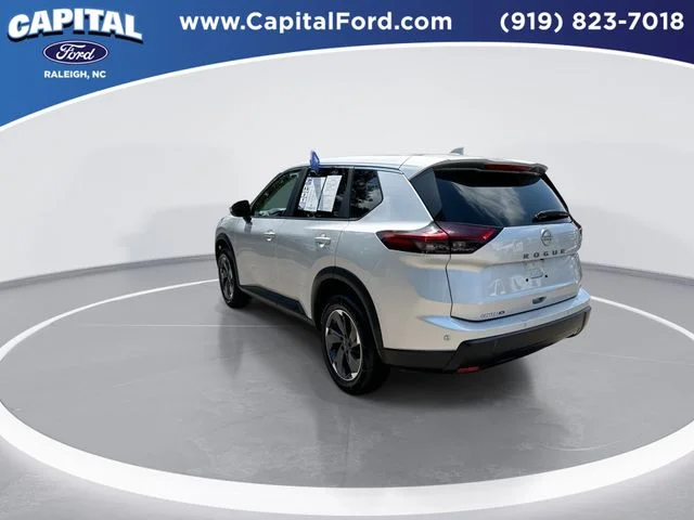 Used 2025 Silver Nissan SV image 6