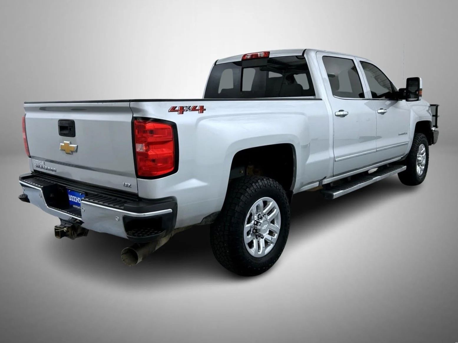 Used 2019 Silver Chevrolet LTZ image 5