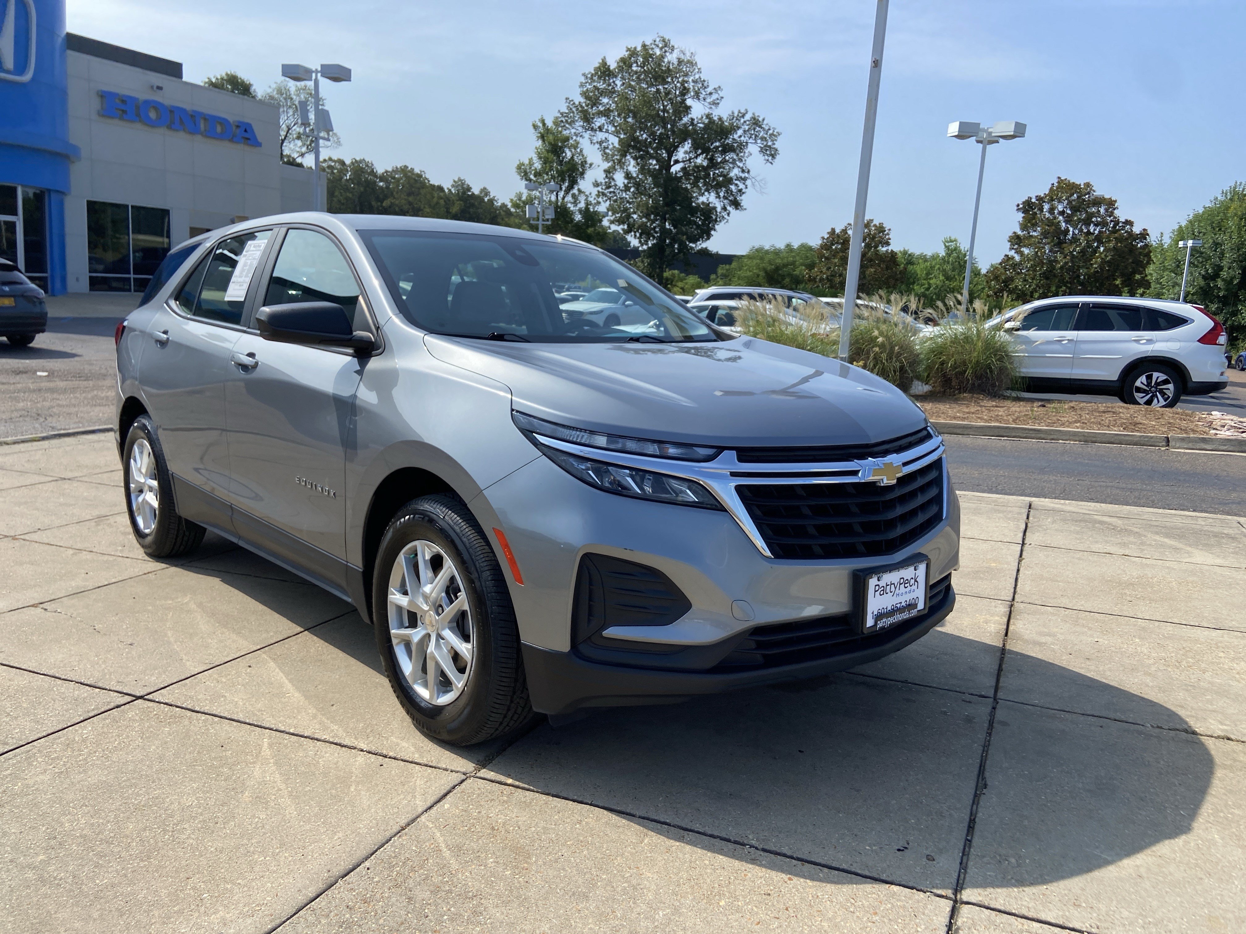 Used 2023 Chevrolet Equinox LS with VIN 3GNAXHEG8PL214274 for sale in Ridgeland, MS