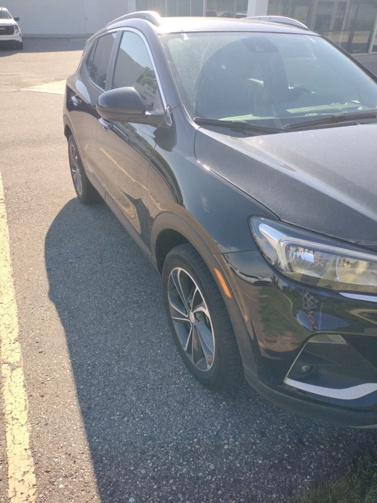 Used 2023 Ebony Twilight Metallic Buick Select image 3