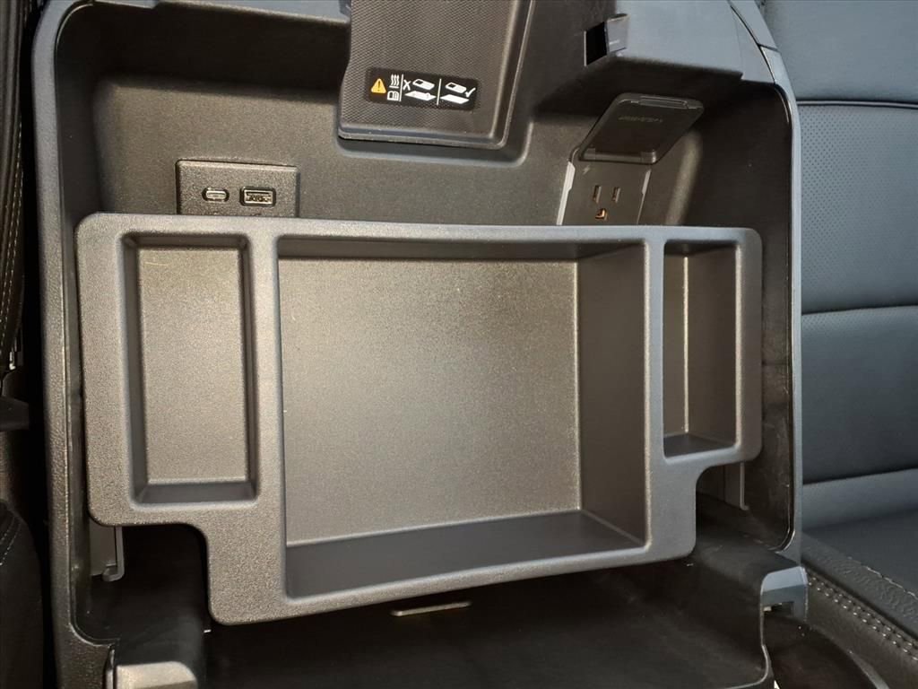 2026 GMC Sierra 3500HD Denali - Photo 11