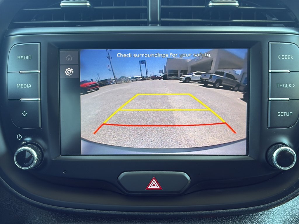 Used 2024 GRAY Kia LX image 25