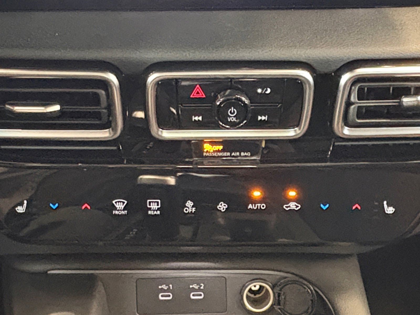 2026 Nissan Sentra SR - Photo 21