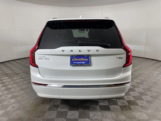 2025 Volvo XC90 Core - Photo 7