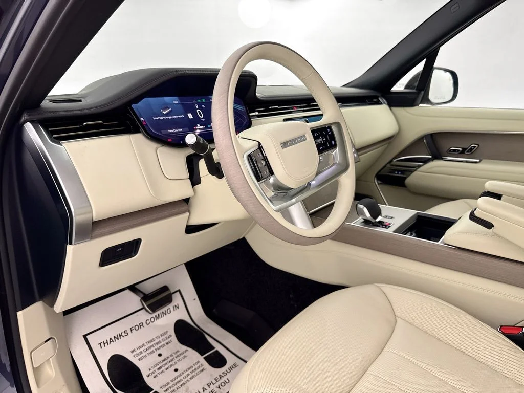 New 2026 Varesine Blue Land Rover Autobiography image 9