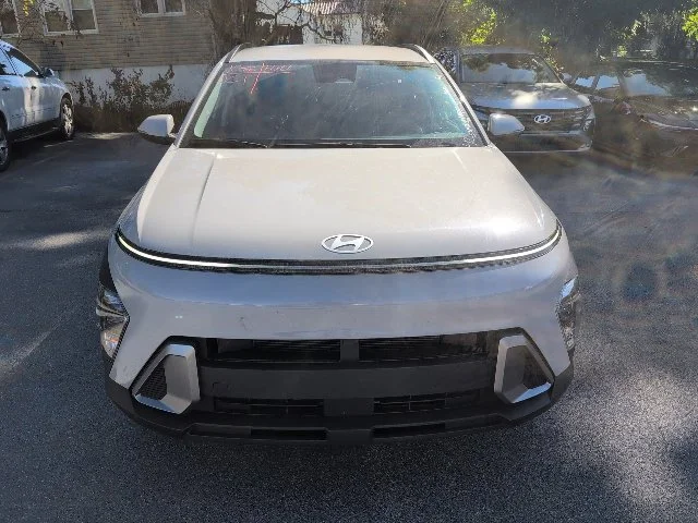 Used 2025 Gray Hyundai SEL image 2
