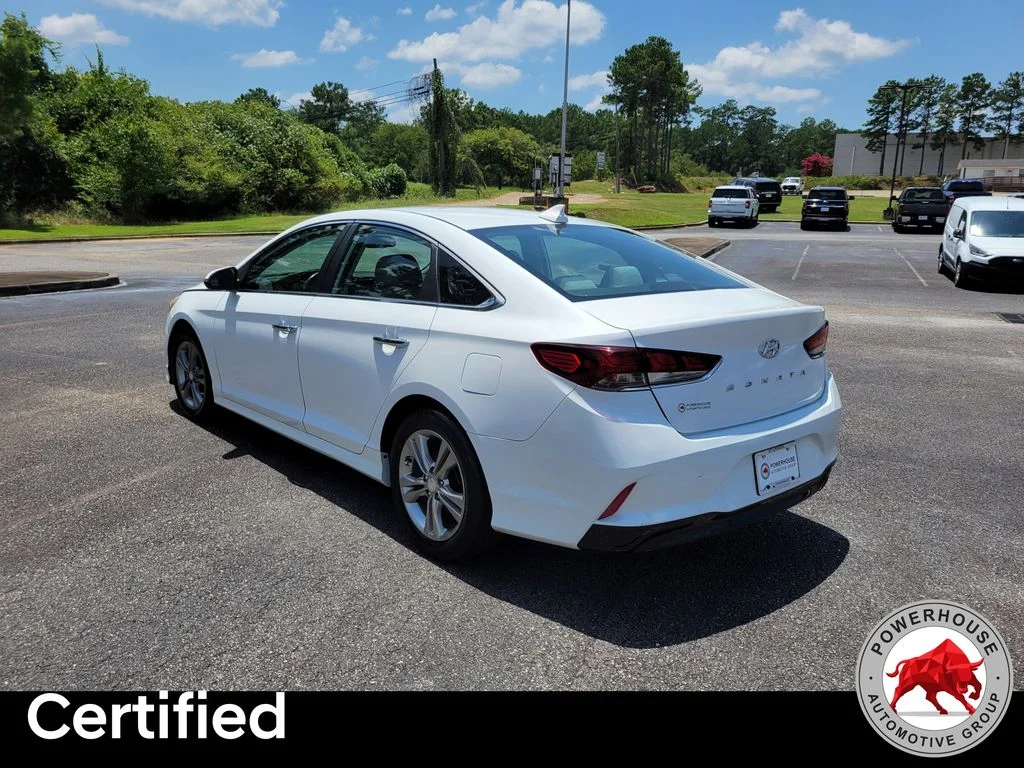 Used 2018 White Hyundai SEL image 4