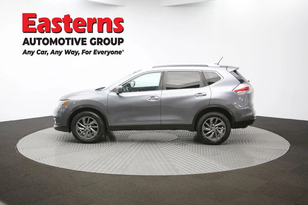 Used 2016 Gray Nissan SL image 58