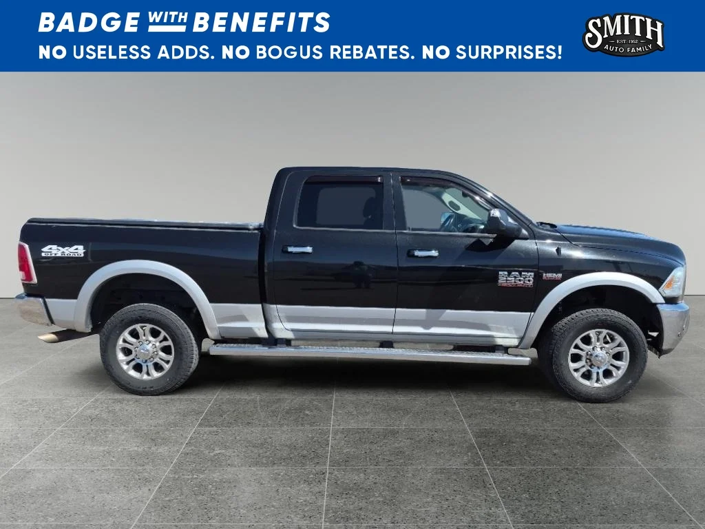 Used 2017  Ram Laramie image 3