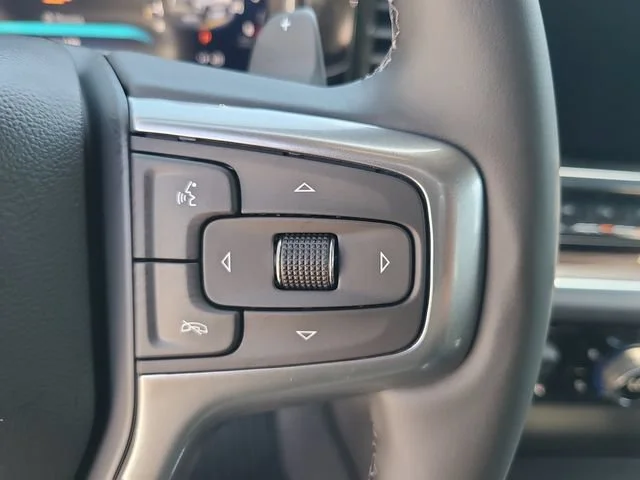 New 2026 Summit White Chevrolet LT Trail Boss image 32